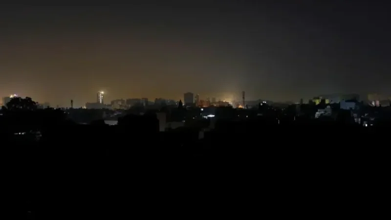 من بينها طرابلس..مناطق واسعة في جنوب وغرب ليبيا تغرق في الظلام