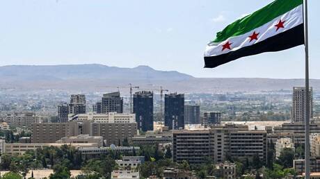 القاهرة ترحب بخطوة أمريكية كبيرة تجاه سوريا وتدعو لدعم إعادة الإعمار