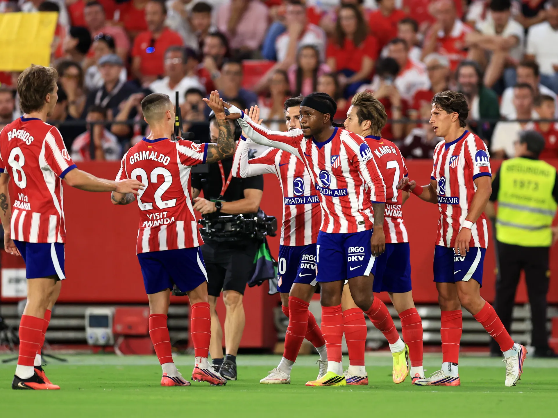 أتلتيكو مدريد يهزم إشبيلية وسوسيداد يتخطى إسبانيول بثنائية