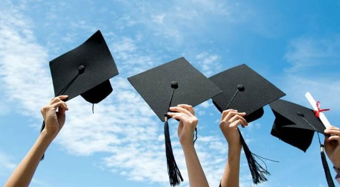 أكثر من 74 ألف طالب تقدموا للجامعات.. القبول الموحد تُحدد الموعد الأخير لتثبيت الطلب