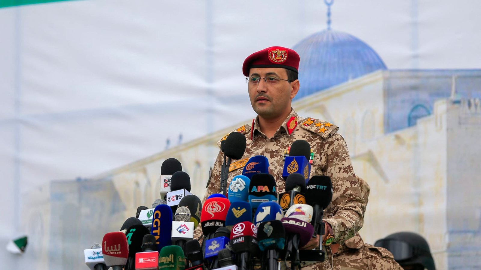 الحوثيون يزعمون استهداف سفينة عسكرية سعودية في البحر الأحمر