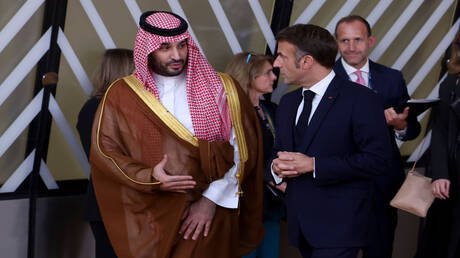 عقود مليارية وتعاون دفاعي استراتيجي وتوافق في ملفات سوريا وهرمز ولبنان.. حصيلة زيارة بن سلمان لفرنسا