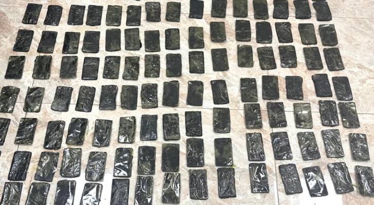 الجيش العربي: المنطقة العسكرية الجنوبية تُحبط عملية تهريب كبيرة للمخدرات بواسطة بالون موجّه