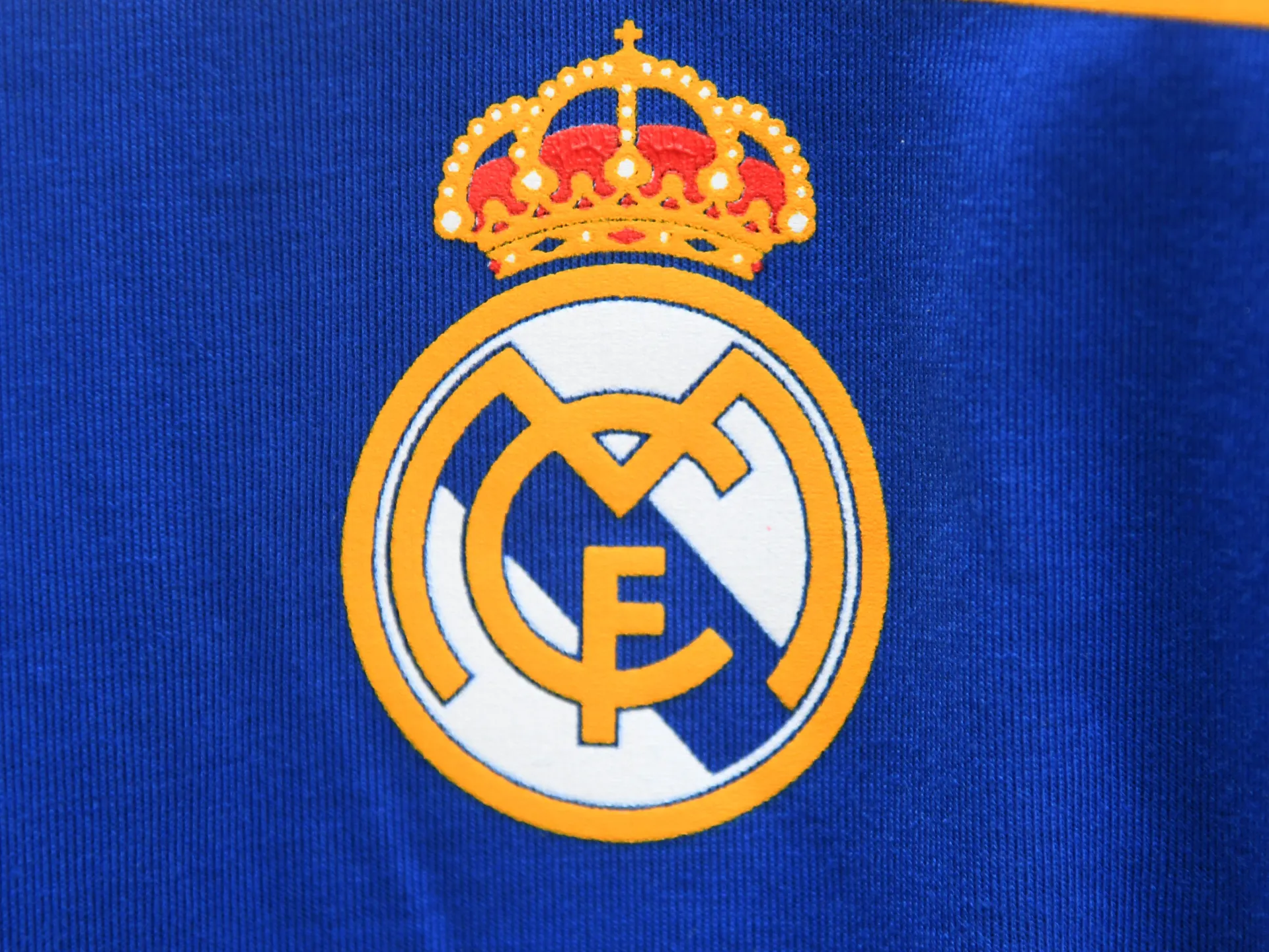 2.4 مليار يورو.. رقم قياسي جديد يضع ريال مدريد في قمة أندية العالم
