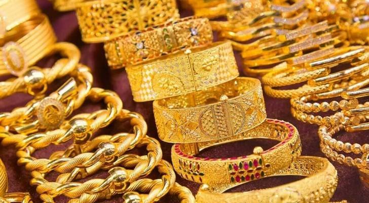 أسعار الذهب تحت الضغط .. تعرف على آخر تطورات سعر الذهب عالمياً