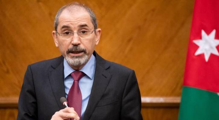 الصفدي ونظيره الكويتي يبحثان جهود خفض التصعيد وتعزيز الأمن في المنطقة