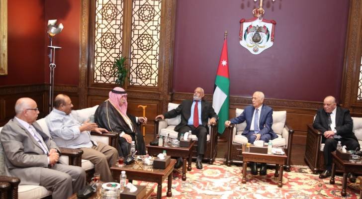 رئيس الديوان الملكي يلتقي وفدا شبابيا من لواء وادي السير ووفدا من أبناء عشيرة أبو دية البدوي
