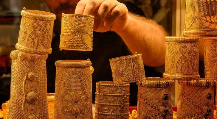 تراجع أسعار الذهب والليرات في الأردن يوم الاثنين