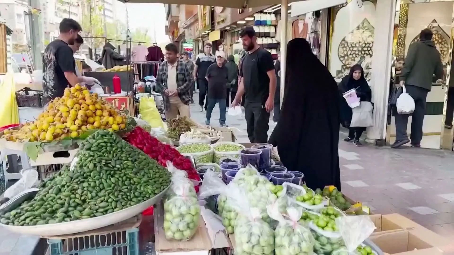 كيف تؤثر الضغوط الاقتصادية في تحديد خيارات إيران المقبلة؟