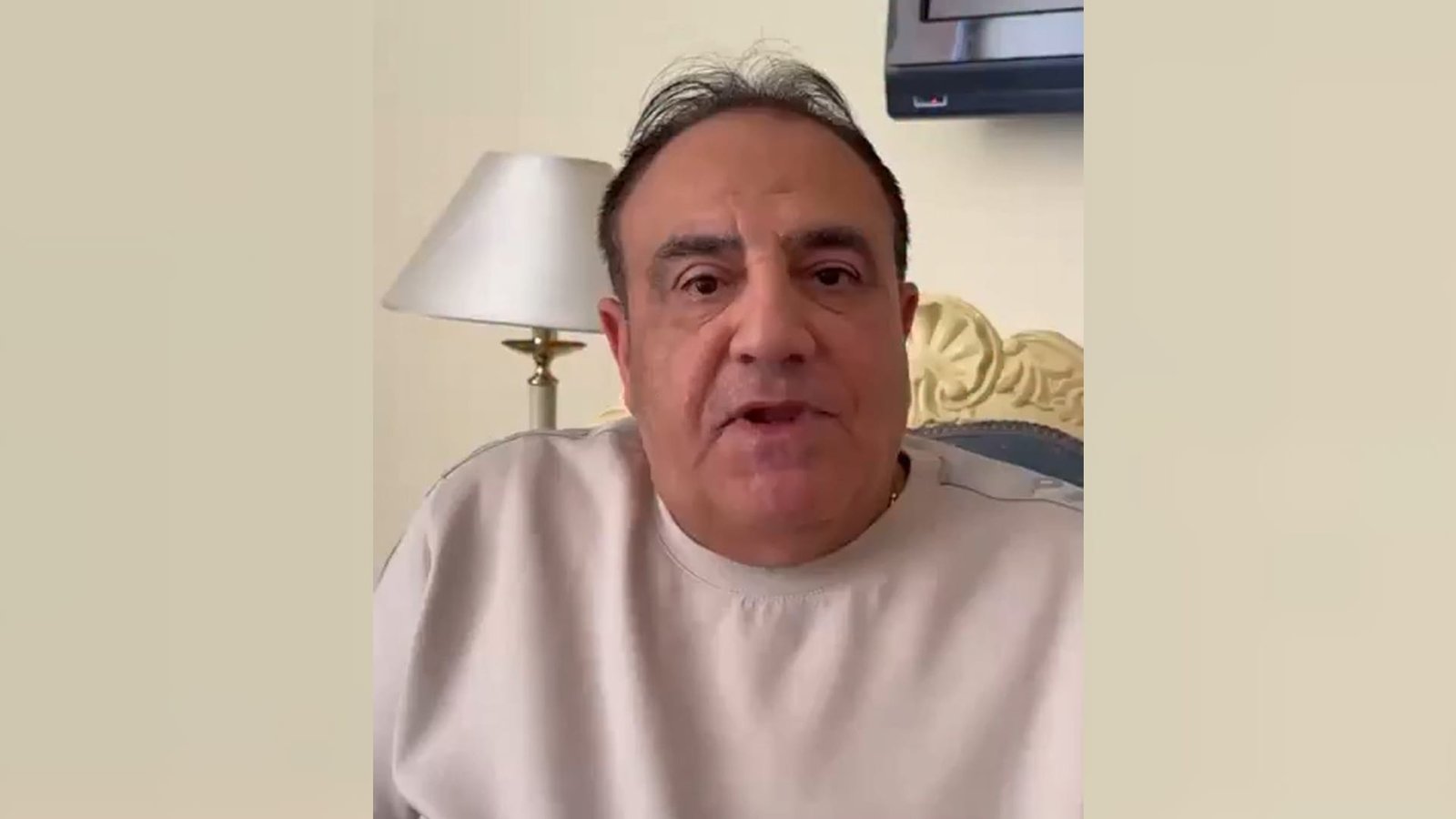 شادي جميل يعتذر للسوريين بسبب غنائه لبشار الأسد