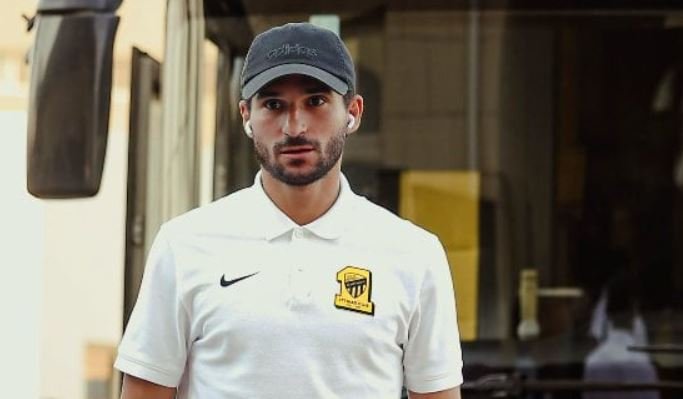 عوار يتأهّل
