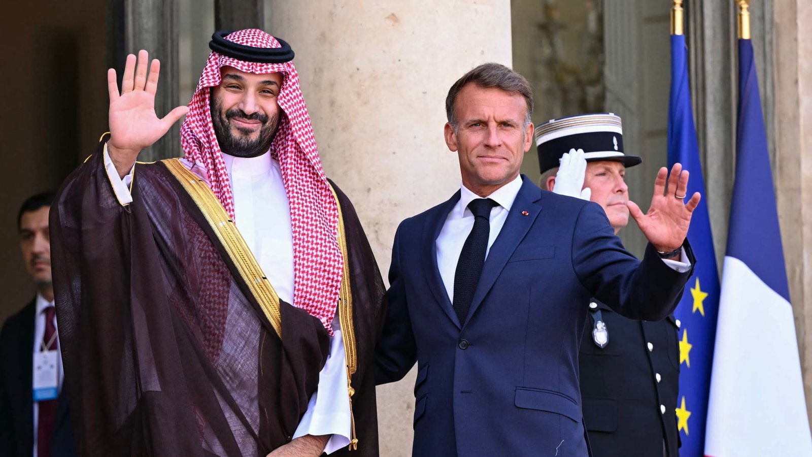 إعلان "استثنائي" من ماكرون: 3 منتزهات ترفيهية بتمويل سعودي ستُبصر النور قرب باريس