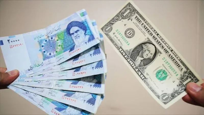 العملة الإيرانية تسجل أدنى مستوى في تاريخها أمام الدولار