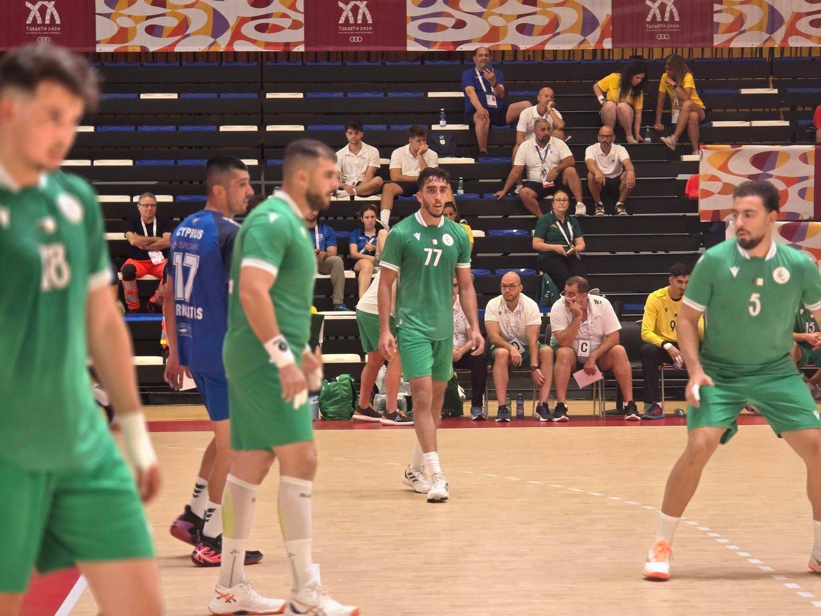 الألعاب المتوسطية.. منتخب اليد يتقدم على قبرص في الشوط الأول