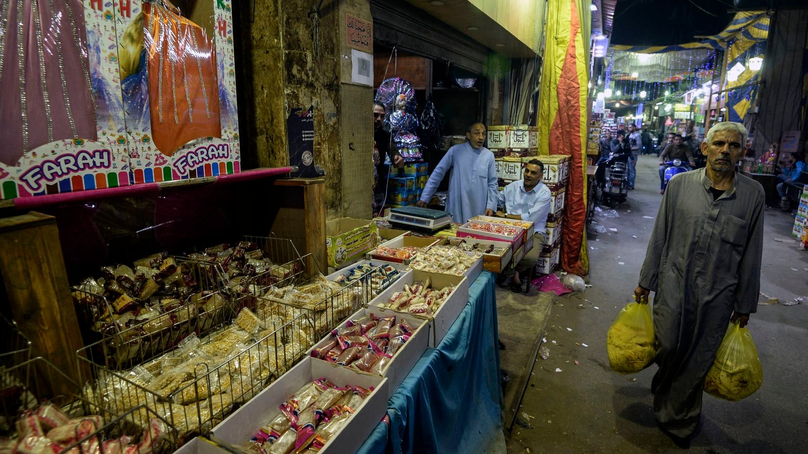 مصر.. تراجع سعر السكر لم يمنع ارتفاع أسعار حلوى المولد.. ما القصة؟
