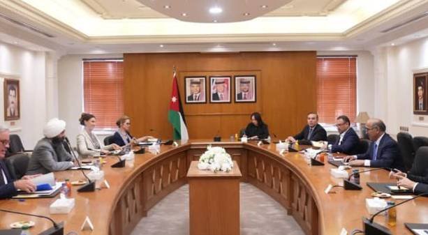 الفايز يستقبل وزير الدولة الكندي للتنمية الدولية لبحث تعزيز التعاون والمستجدات الإقليمية