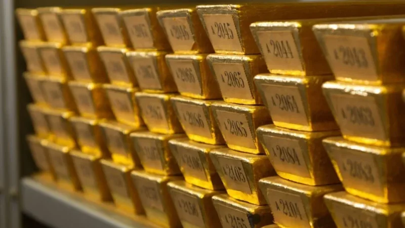 سعر الذهب يرتفع بأكثر من 3% بدعم نزول الدولار وعوائد السندات