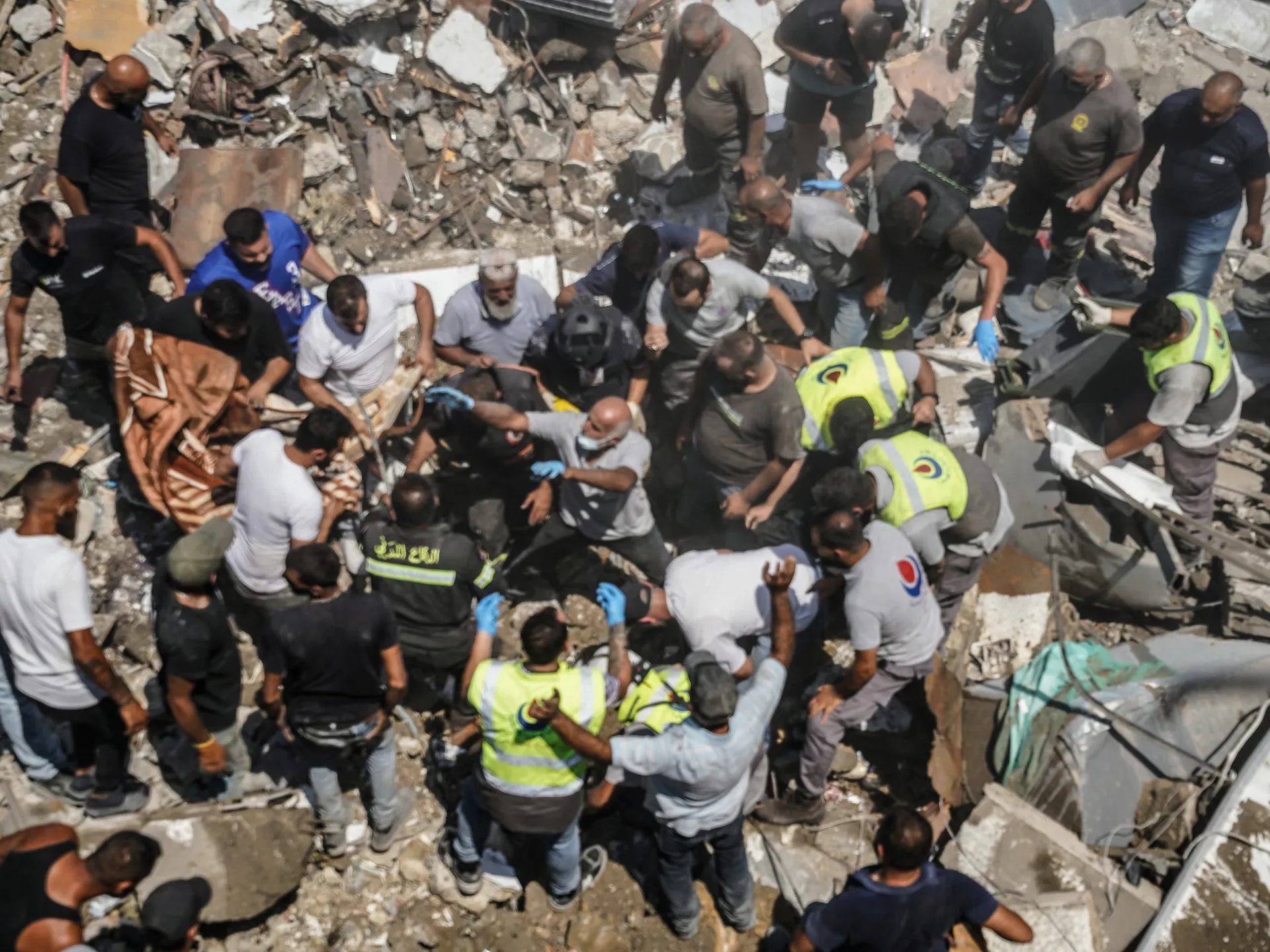 إيران مباشر.. إسرائيل تصعّد بجنوب لبنان وتنديد باستهداف سفينة إماراتية في هرمز
