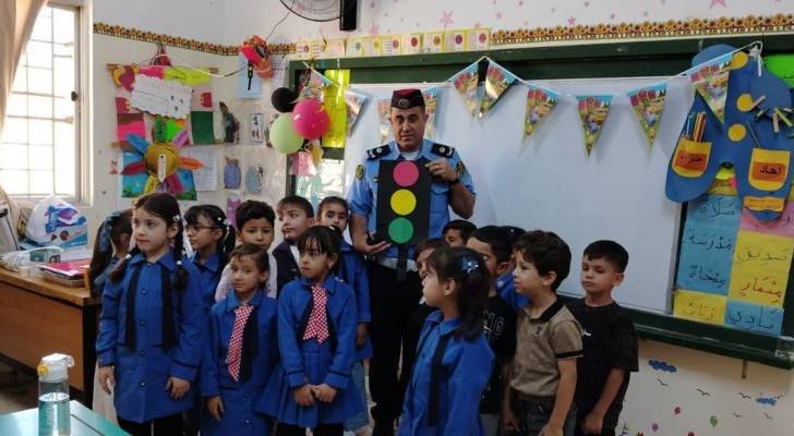 الدوريات الخارجية تطلق مبادرة أهلا مدرستي للترحاب بطلبة المدارس بالأردن