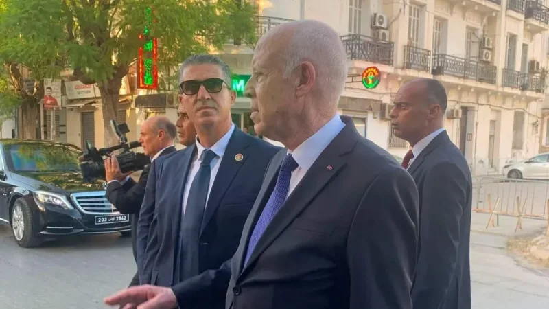 رئيس الجمهورية يزور المجلس الأعلى للتربية ويلتقي مواطنين في لافايات