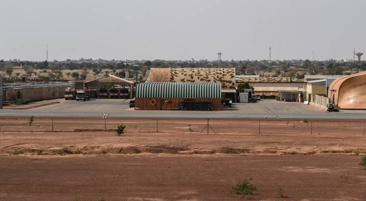 الحرس الجمهوري النيجري يتصدى لمتمردين حاولوا دخول القصر الرئاسي