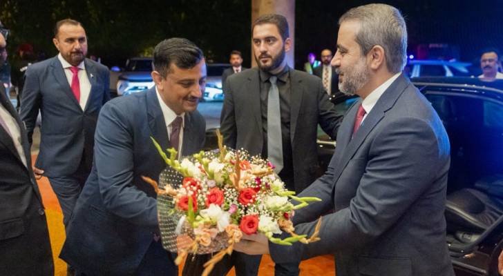 الزيارة الأولى منذ 19 عام.. الشيباني يصل باكستان وينفي لـأكسيوس وجود قوات تركية في سوريا