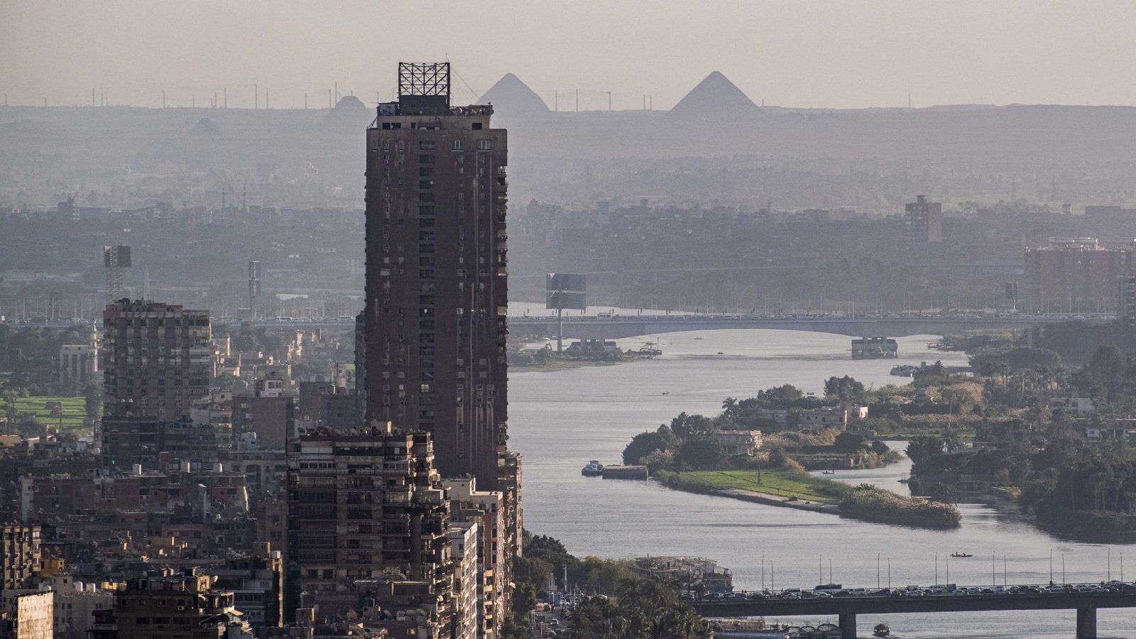 هل تعود مصر إلى رفع الفائدة؟.. صندوق النقد يوصي بالتشديد وخبراء يترقبون مسار التضخم