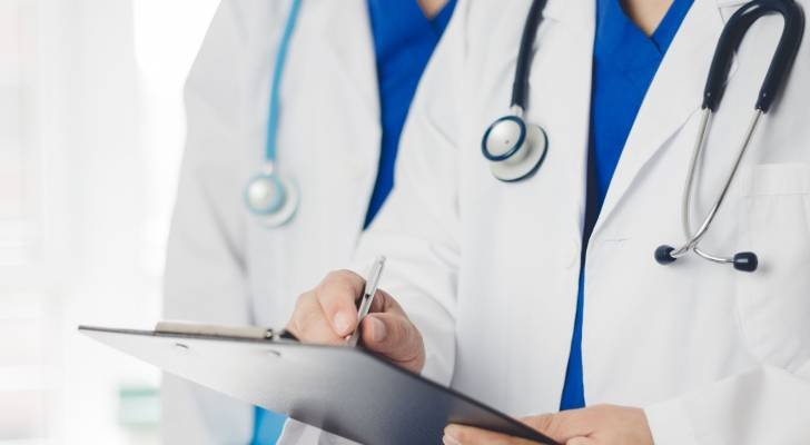 التربية النيابية تبحث مع القبول الموحد تحديات نظام المسارات وتحديد أعداد القبول في الطب