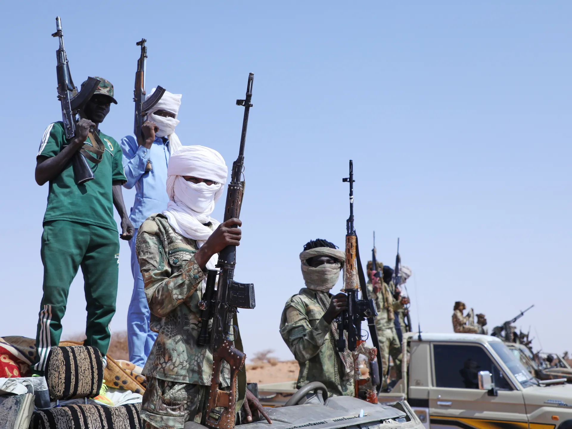 السودان.. قتيلان بقصف مسيّر على الأبيض واتهامات للدعم السريع باستهداف النازحين