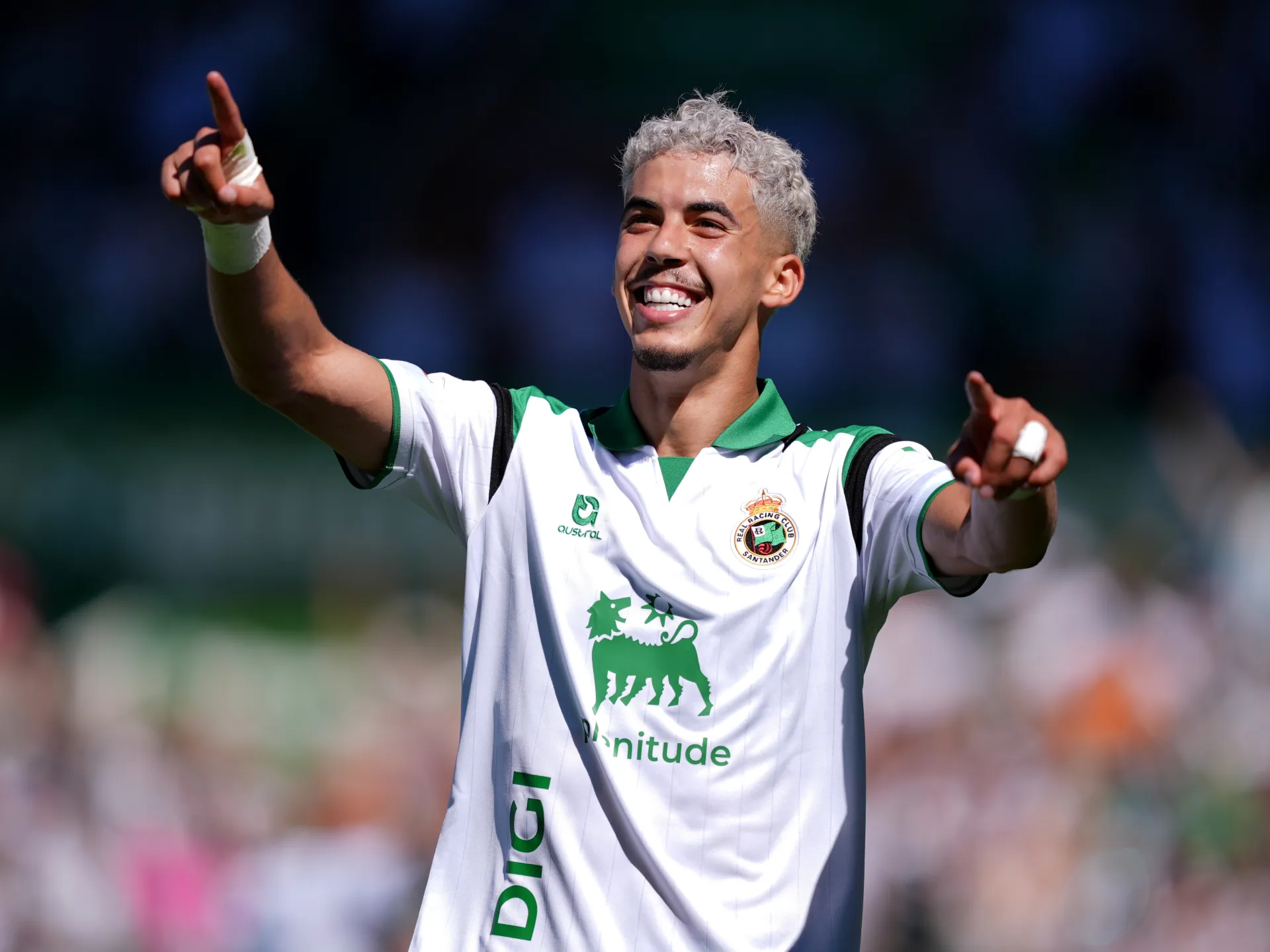 شاهد.. المغربي ياسر الزبيري يواصل توهجه بـ5 أهداف في الدوري الإسباني