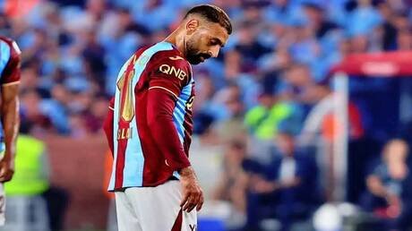 من هو لاعب ليفربول الذي ما زال يتواصل باستمرار مع محمد صلاح بعد انتقاله إلى الدوري التركي؟ (فيديو)