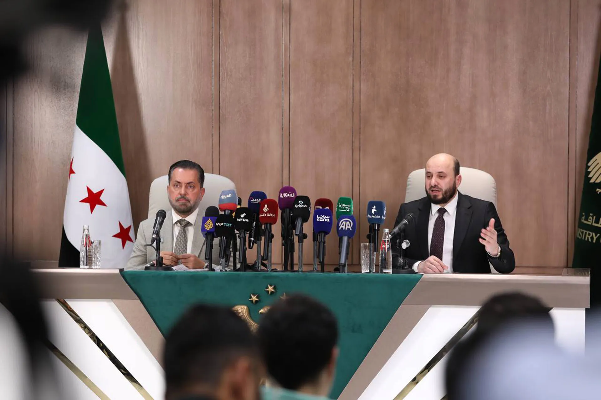 سوريا تطرح 3 أسعار للمازوت وتعيد تشغيل مصاف محلية