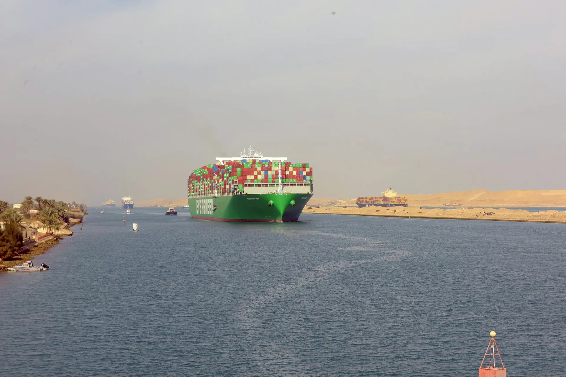 إيرادات قناة السويس تقفز 56.7% في أغسطس مع تحسن حركة الملاحة
