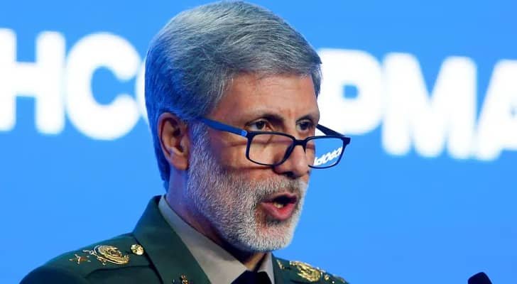 قائد الجيش الإيراني: الحرب لم تنته بعد والإستقرار ينطلب إخراج واشنطن وتل أبيب من المنطقة