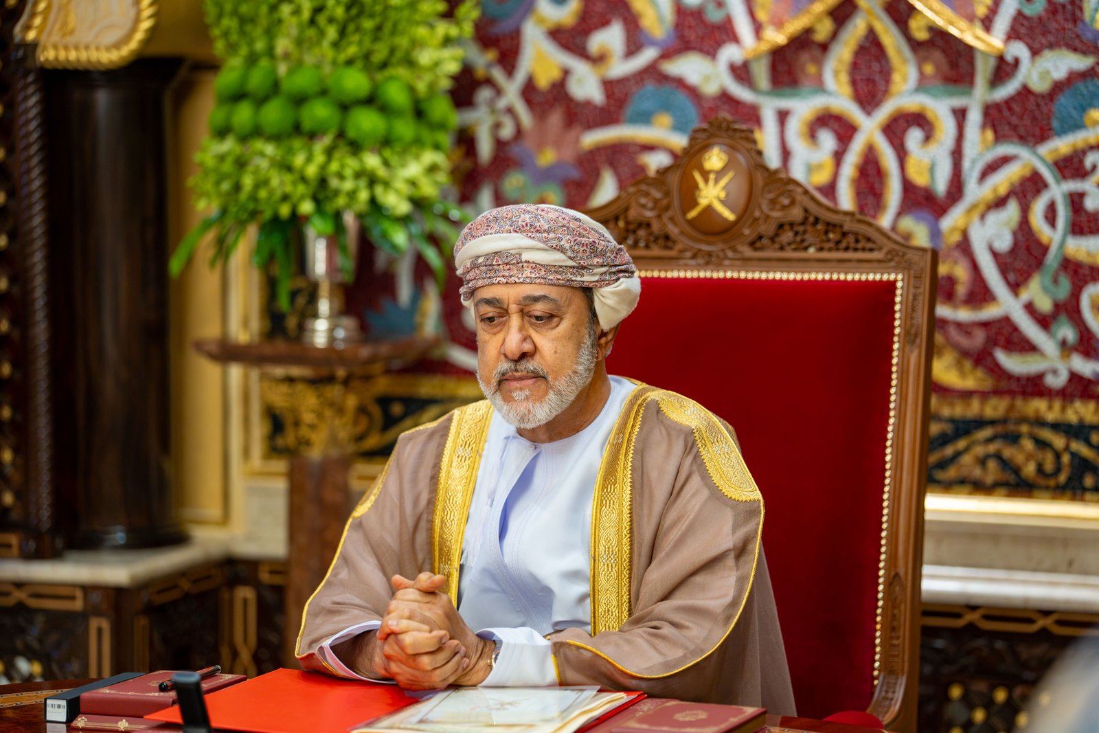 جلالة السلطان يؤكد ضرورة مواكبة النمو السياحي وتعزيز الخدمات في ظفار