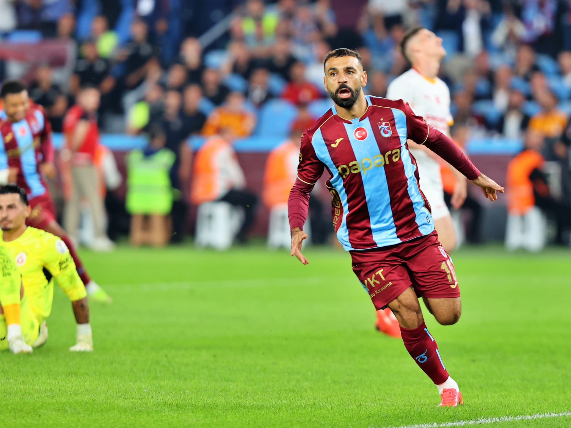 ثلاثية وتمريرة حاسمة.. محمد صلاح يتألق أمام غلطة سراي ويحقق رقما قياسيا