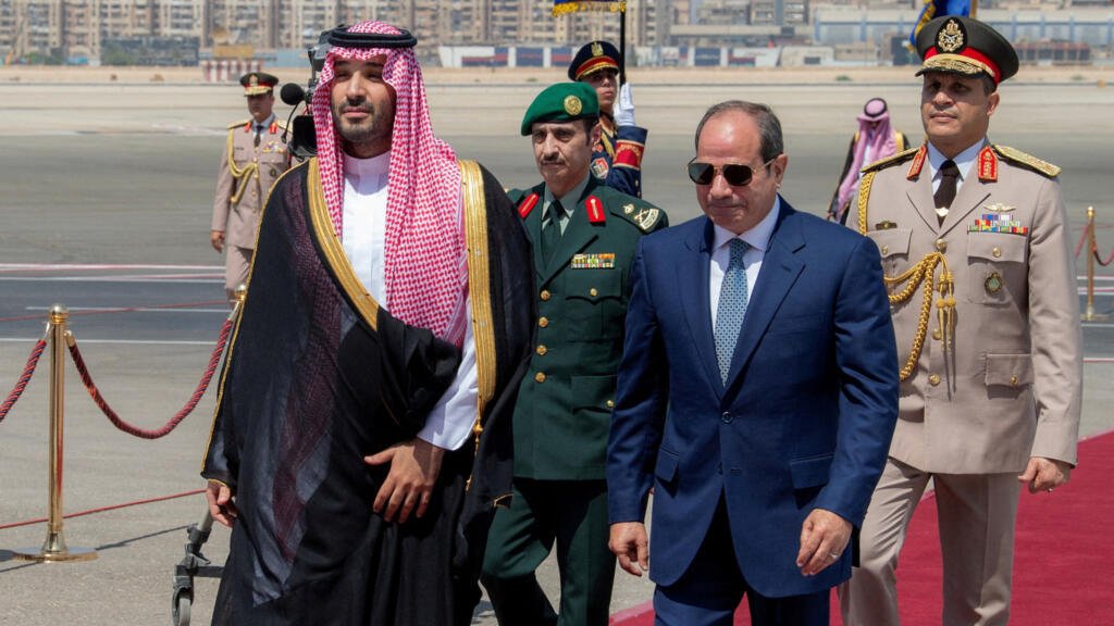 السعودية ومصر تتمسكان بحرية الملاحة و38 مليار دولار كلفة حرب إيران على واشنطن