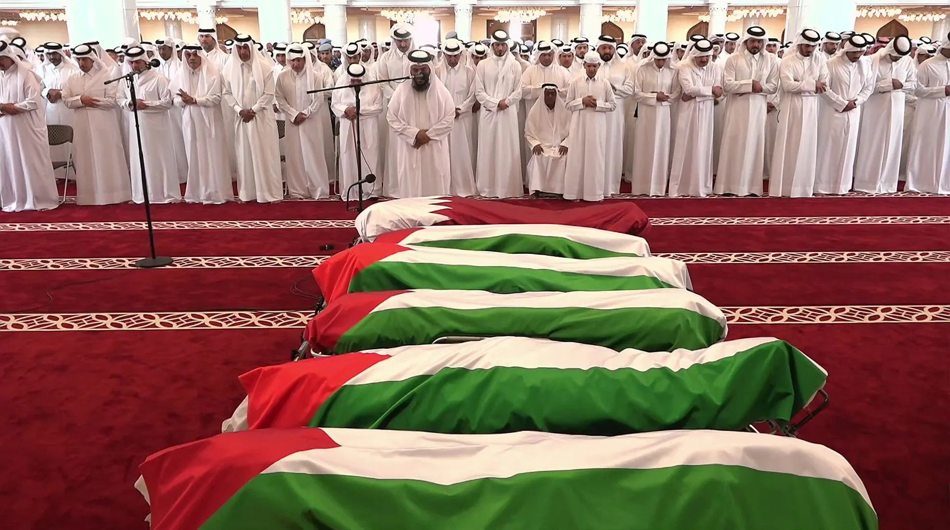 الشهيد.. منزلة الكرامة العليا