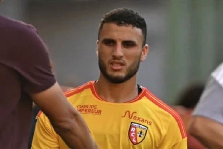 تيتراوي بلا مدرب
