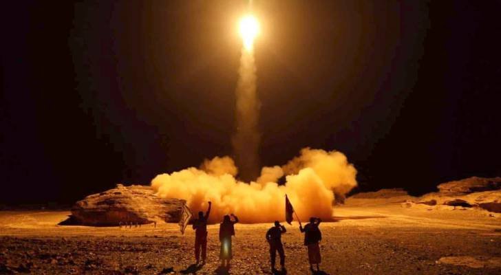 الإعلام العسكري للقوات الحكومية اليمنية: الميليشيات الحوثية تستهدف تعز والحديدة بـ10 صواريخ باليستية