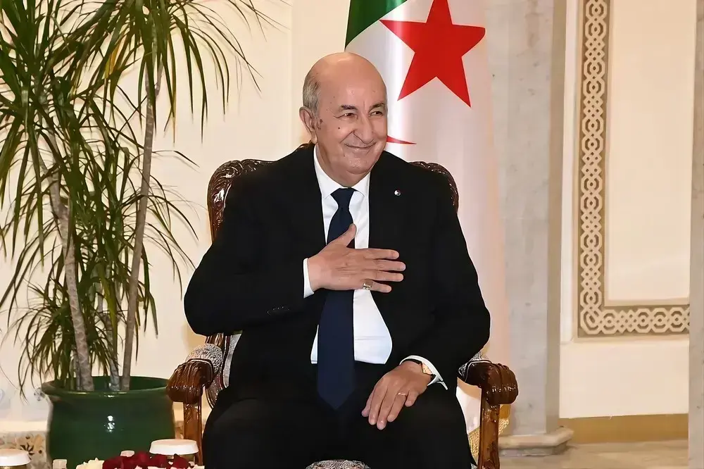 Le Président de la République félicite l’athlète Djamel Sedjati, médaillé d’or