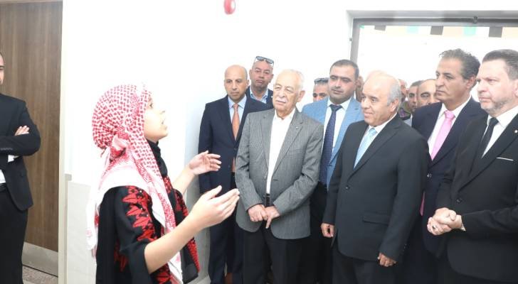العيسوي يفتتح ويتفقد مشاريع مبادرات ملكية في محافظة جرش