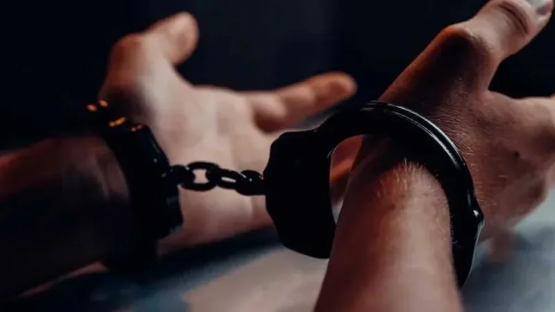 تفكيك شبكة إجرامية لترويج الكوكايين وإيقاف 13 شخصا يتزعمهم مغني راب
