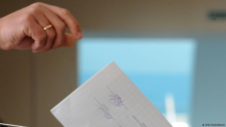 انتخابات المغرب تطرح أسئلة حول التغيير وحدود سلطة الحكومة الجديدة