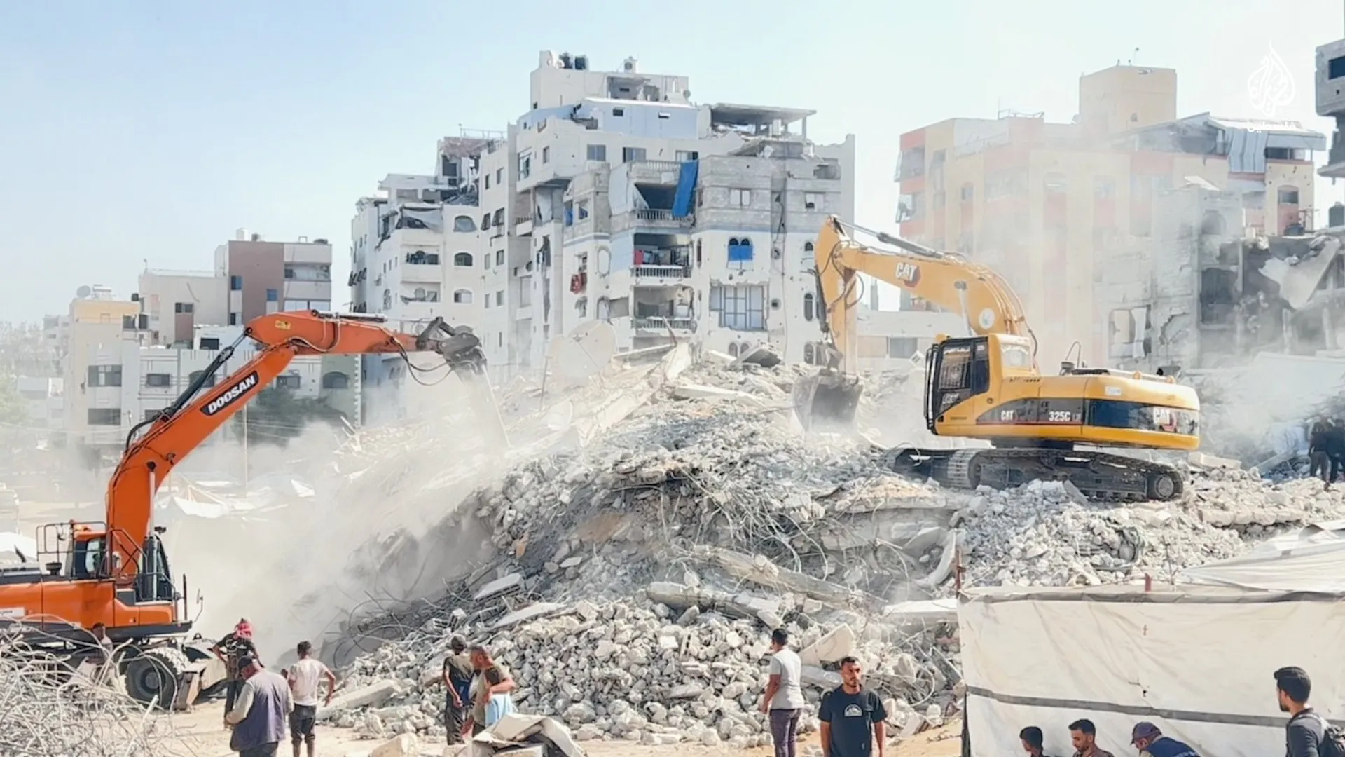 فاجعة "السعادة".. هذه احتياجات غزة من المعدات لإنقاذ الأرواح ورفع الأنقاض