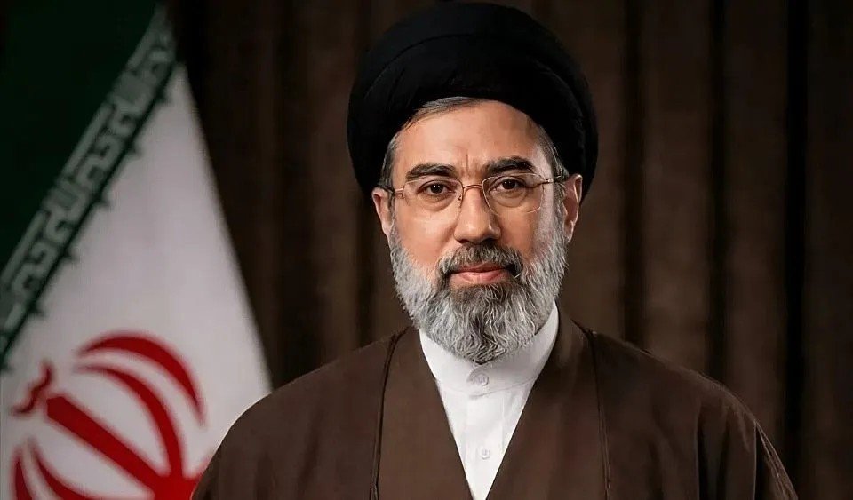 المرشد الإيراني: أعداؤنا لا يتجاوزون بحر العرب