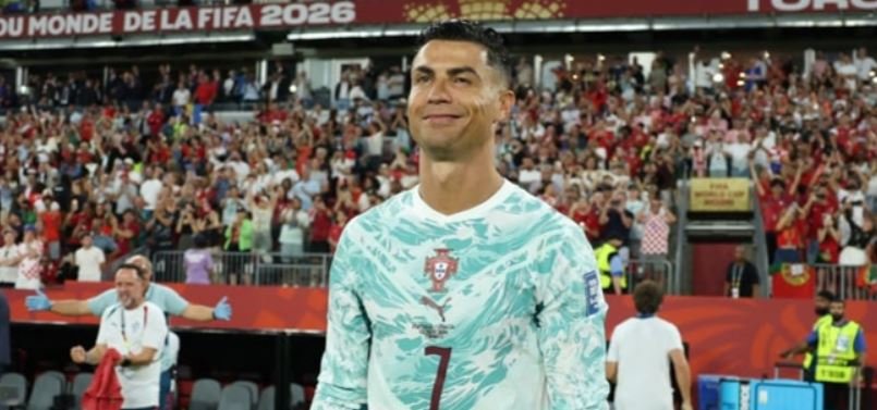 رونالدو باقٍ ويتمدّد