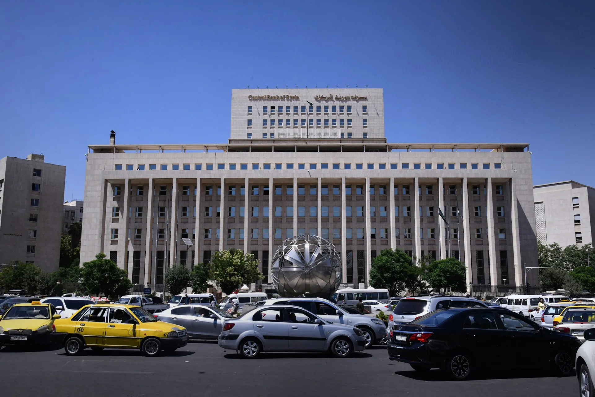 سوريا تترقب دخول أكثر من مليار دولار لتأسيس مصارف جديدة