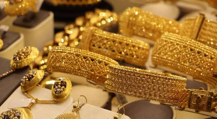 انخفاض أسعار الذهب والليرات الرشادي والإنجليزي في الأردن الخميس