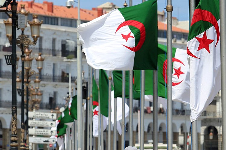 ملاحظات سوسيولوجية حول الازدواجية اللغوية في الجزائر!